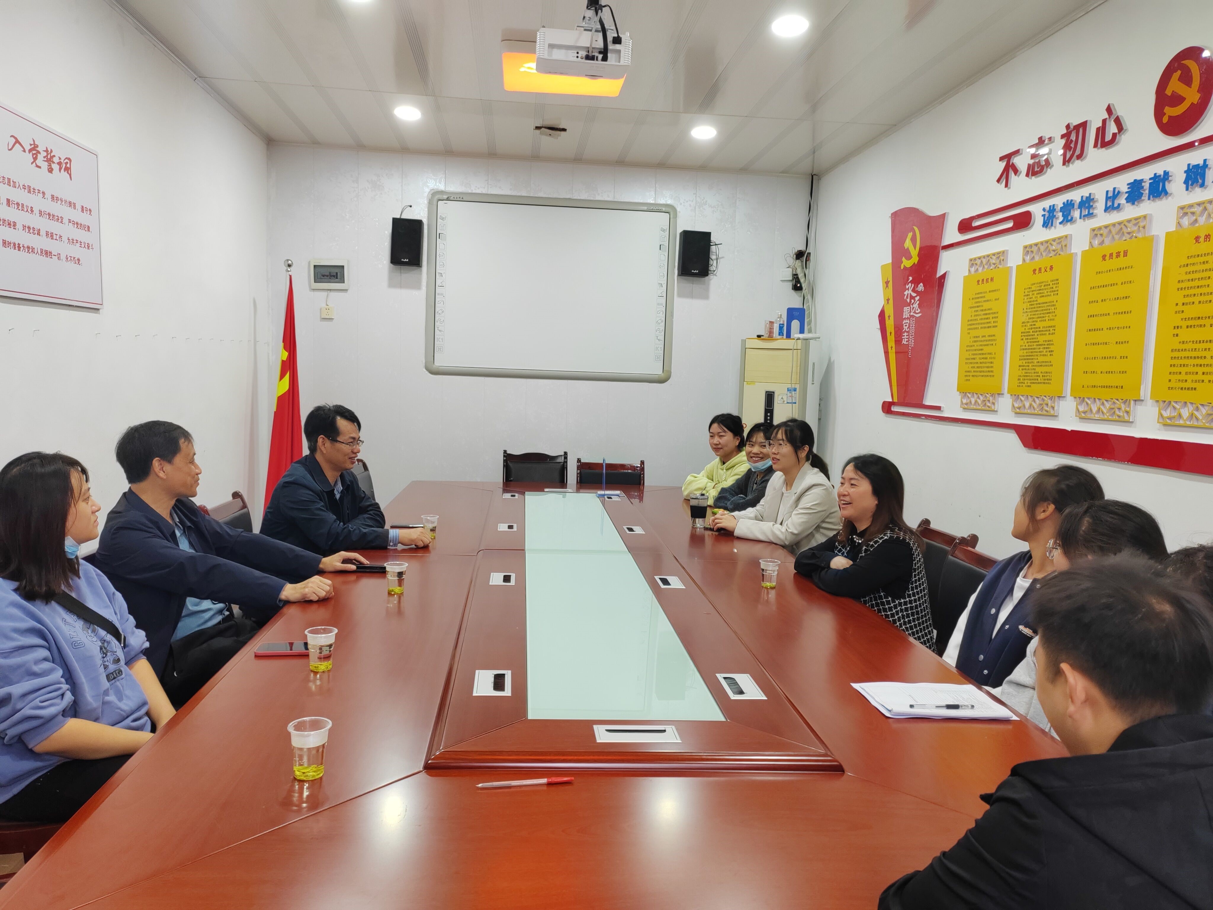 情系乌江学子,领导慰问暖人心